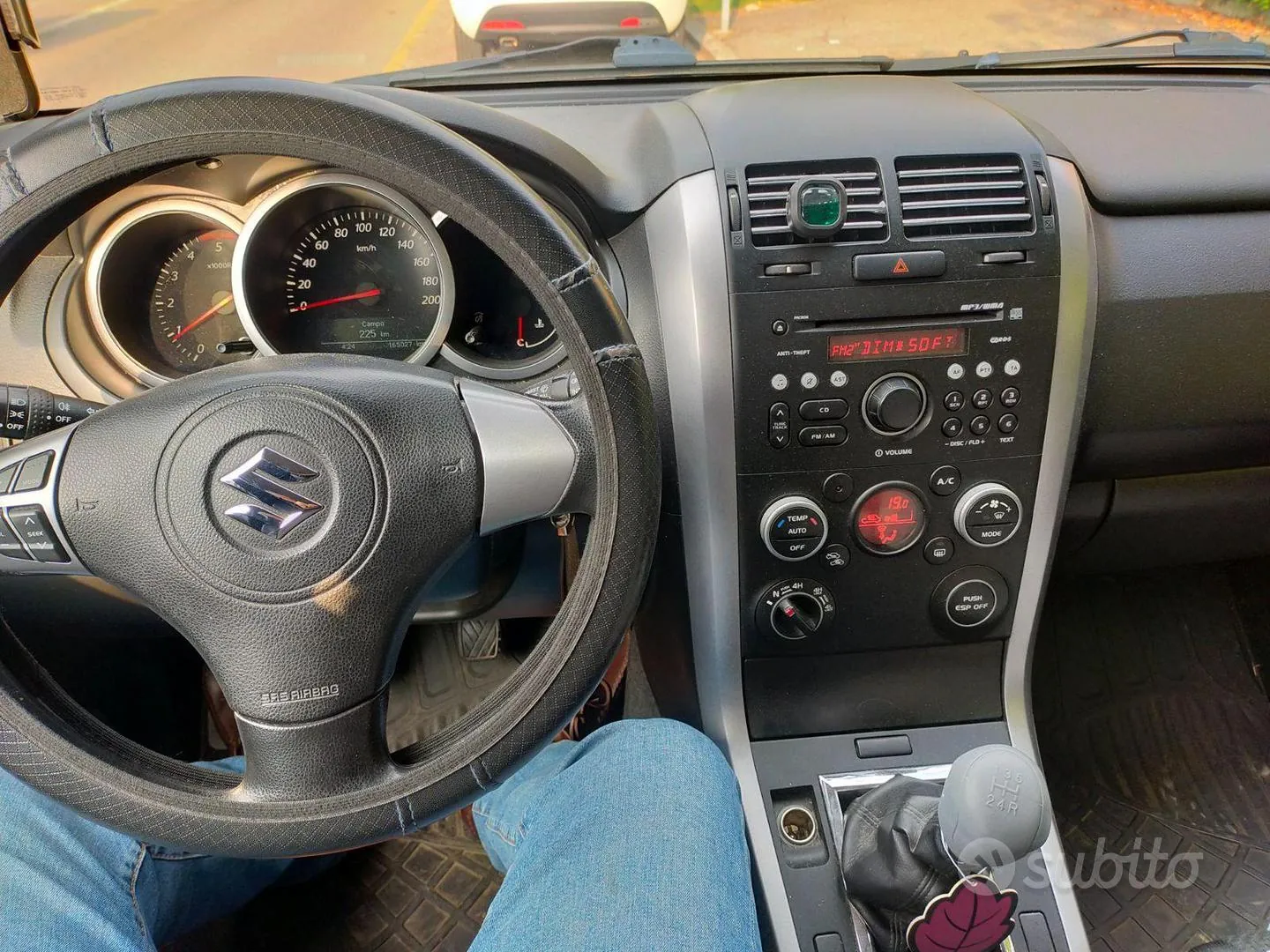 Suzuki Grand Vitara 2010 photo 4