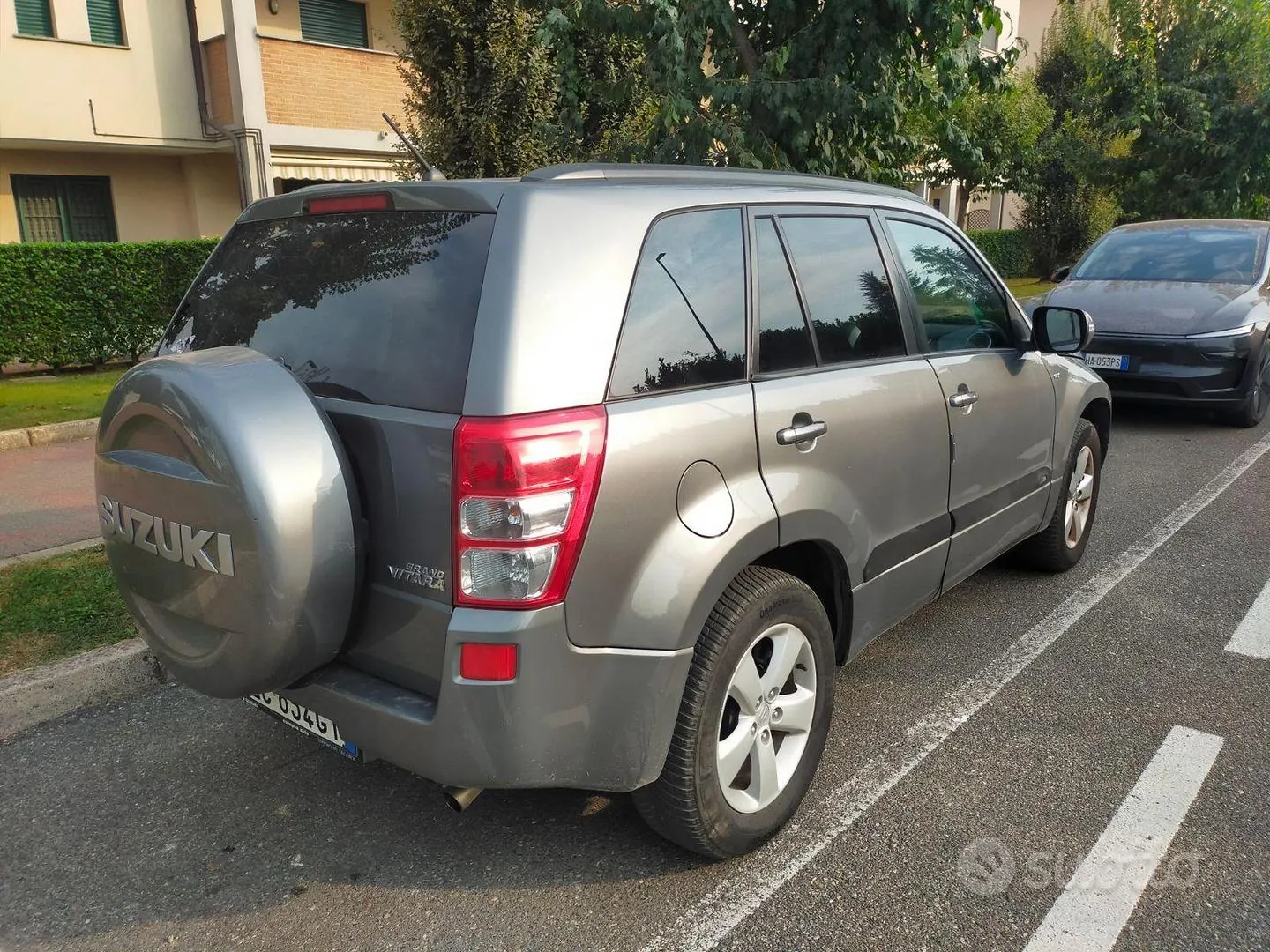 Suzuki Grand Vitara 2010 photo 2