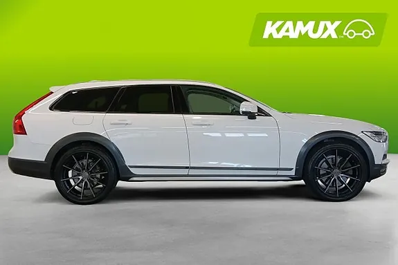 Volvo V90 Cross Country 2018 photo 2