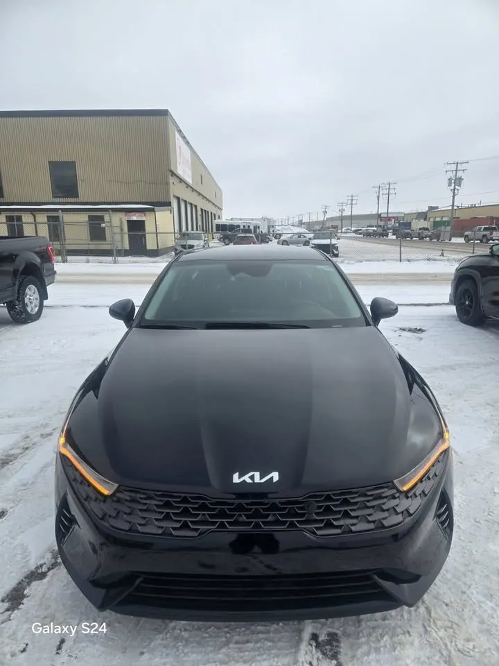 Kia K5 2023 photo 2