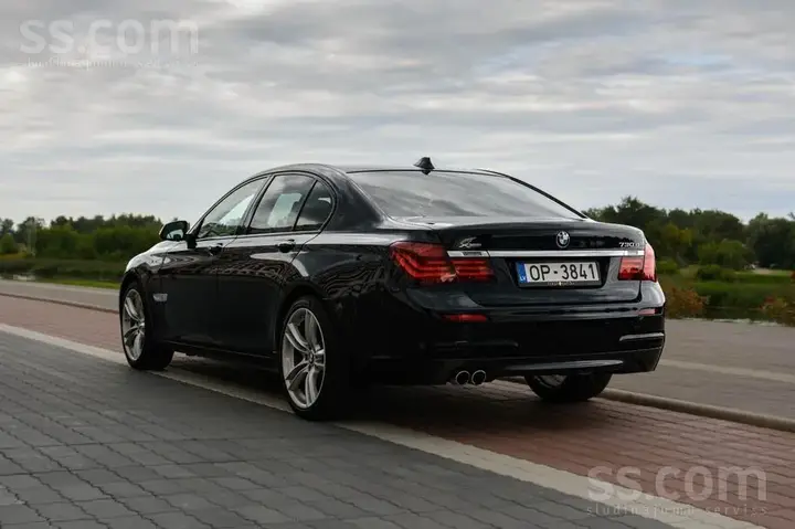 BMW 7 Series 2014 photo 5