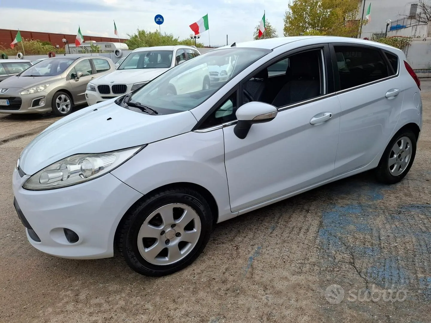 Ford Fiesta 2010 photo 3