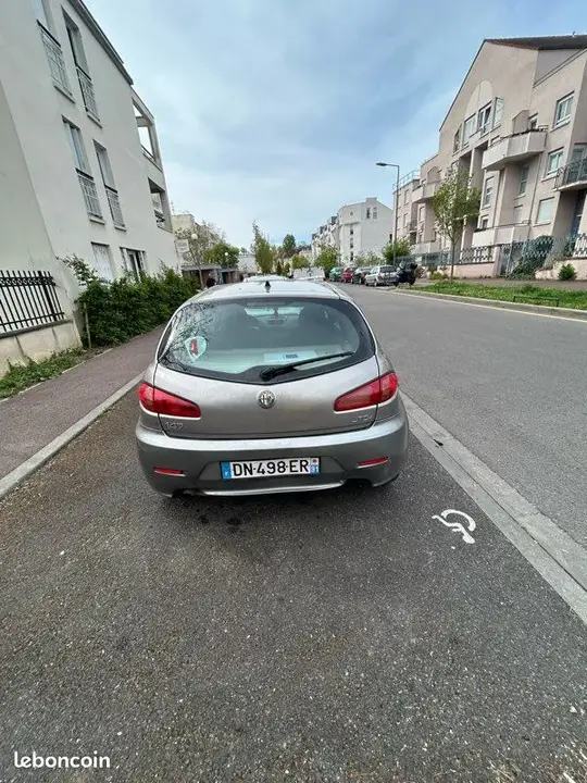Alfa Romeo 147 2007 photo 2