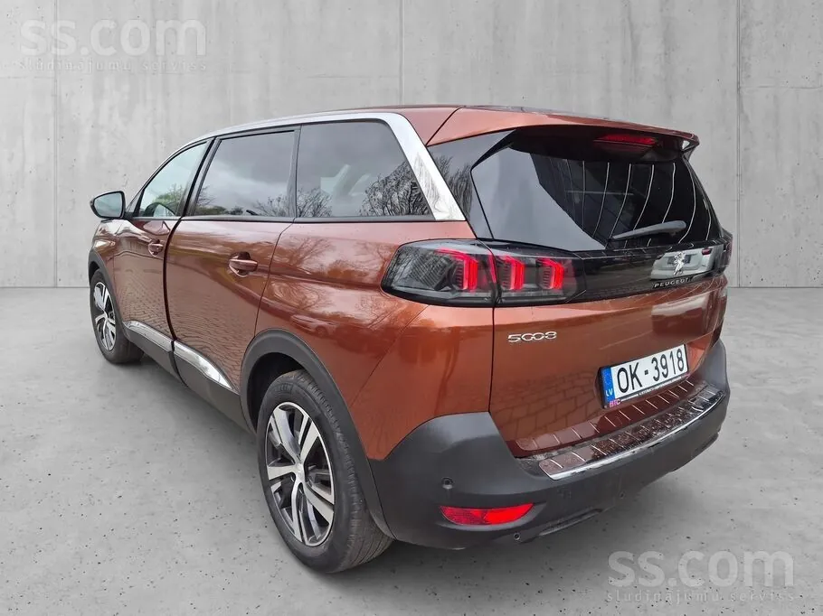 Peugeot 5008 2022 photo 3