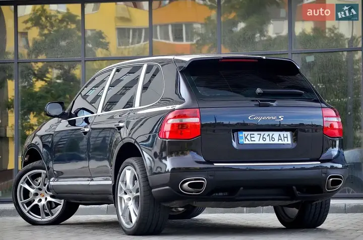 Porsche Cayenne 2007 photo 2