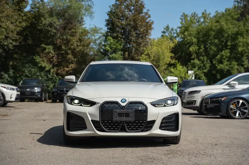BMW I4 2022 photo 4