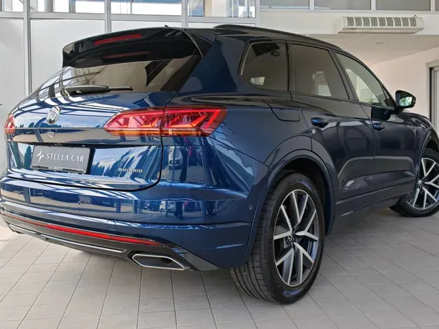 Volkswagen Touareg 2021 photo 3