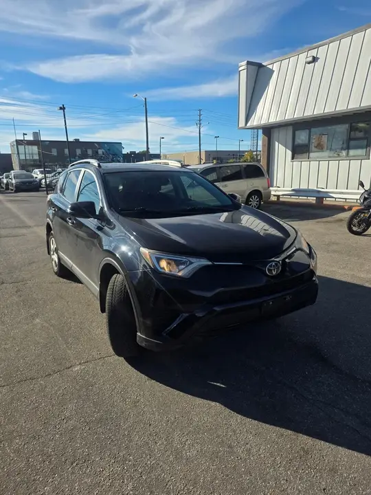 Toyota Rav4 2017 photo 2