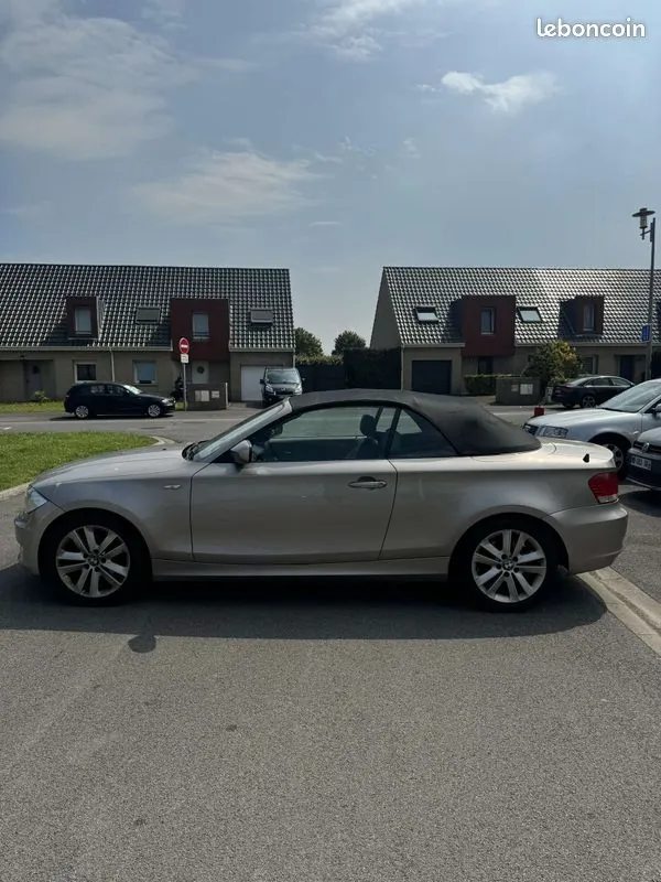 BMW 1 Series 2011 photo 2