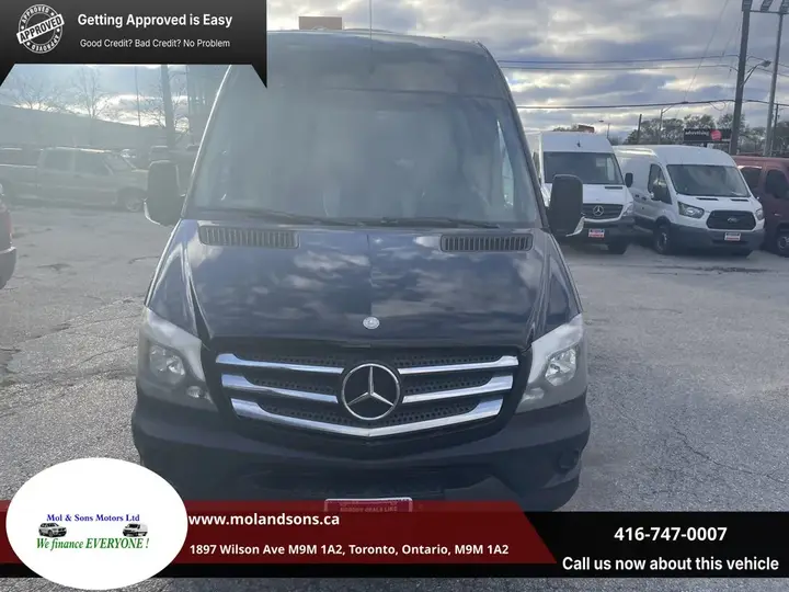 Mercedes-Benz Sprinter Van 2014 photo 2