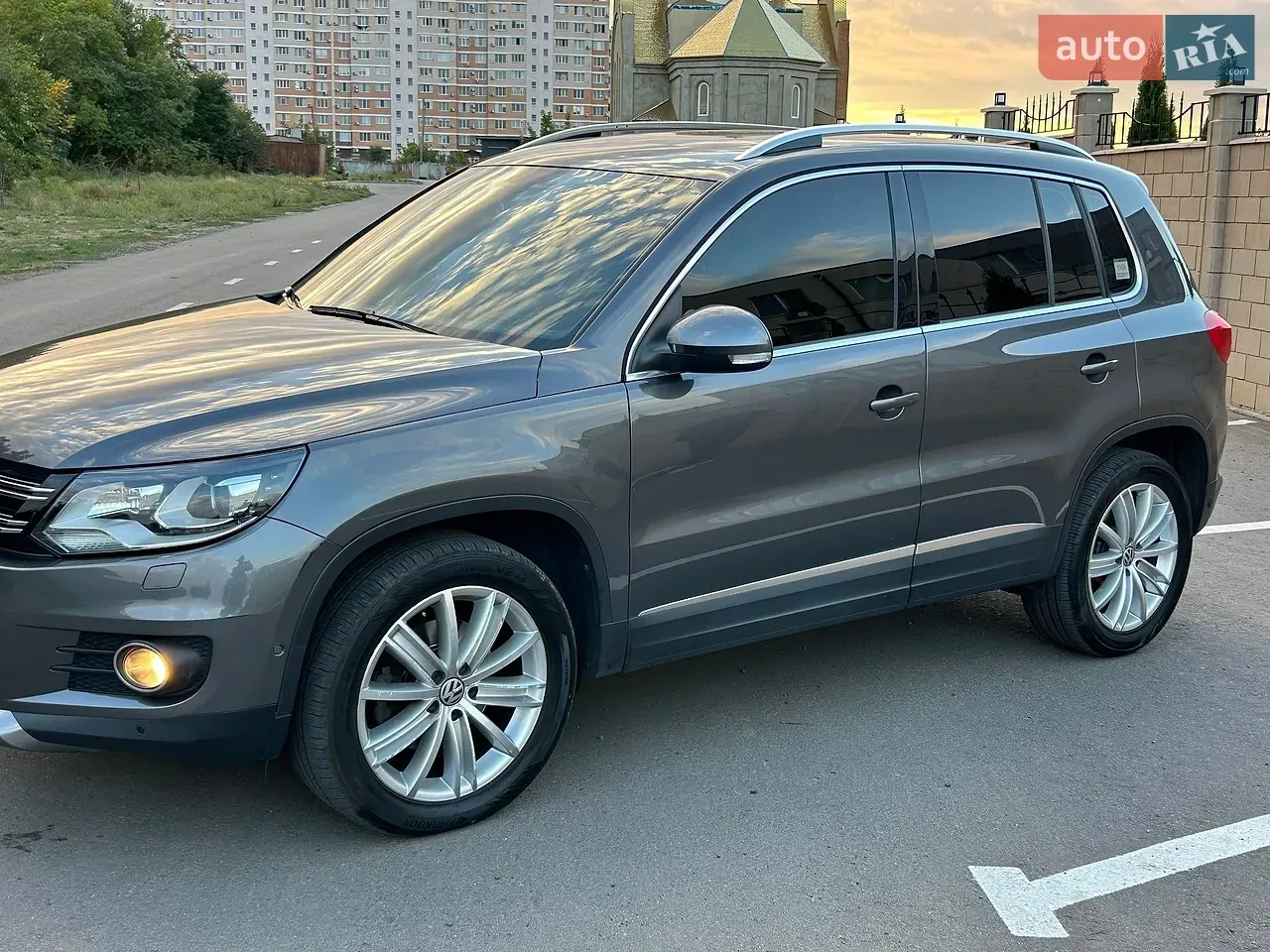Volkswagen Tiguan 2012 photo 4