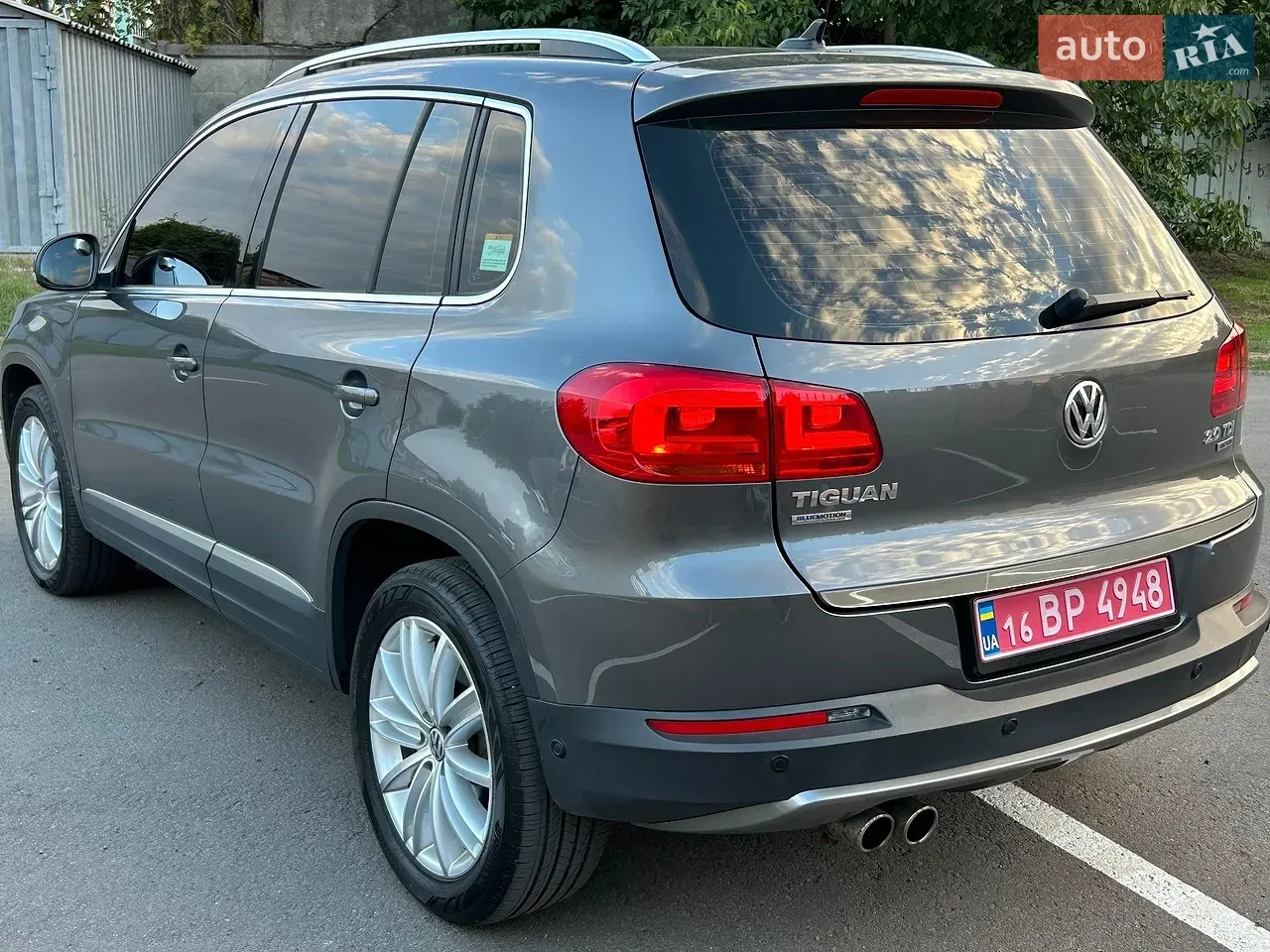 Volkswagen Tiguan 2012 photo 2