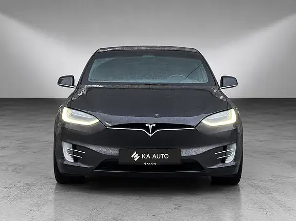 Tesla Model X 2017 photo 2