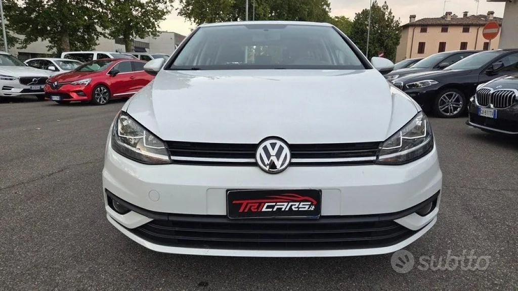 Volkswagen Golf 2018 photo 2