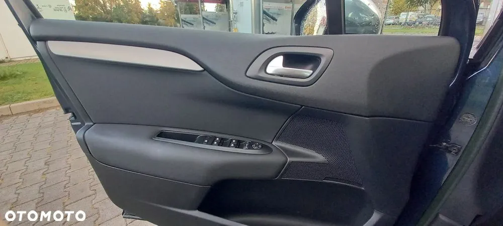 Citroen C4 2014 photo 5
