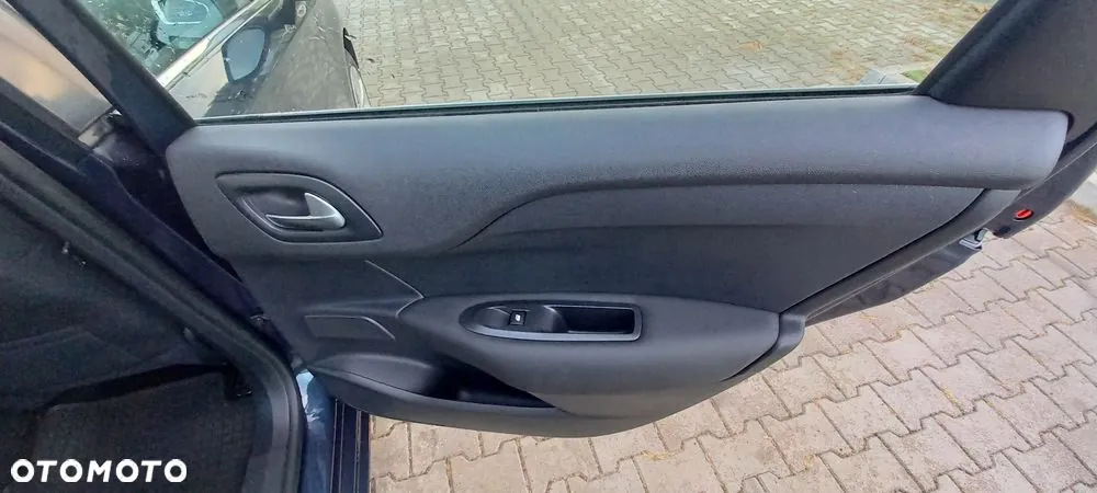 Citroen C4 2014 photo 3