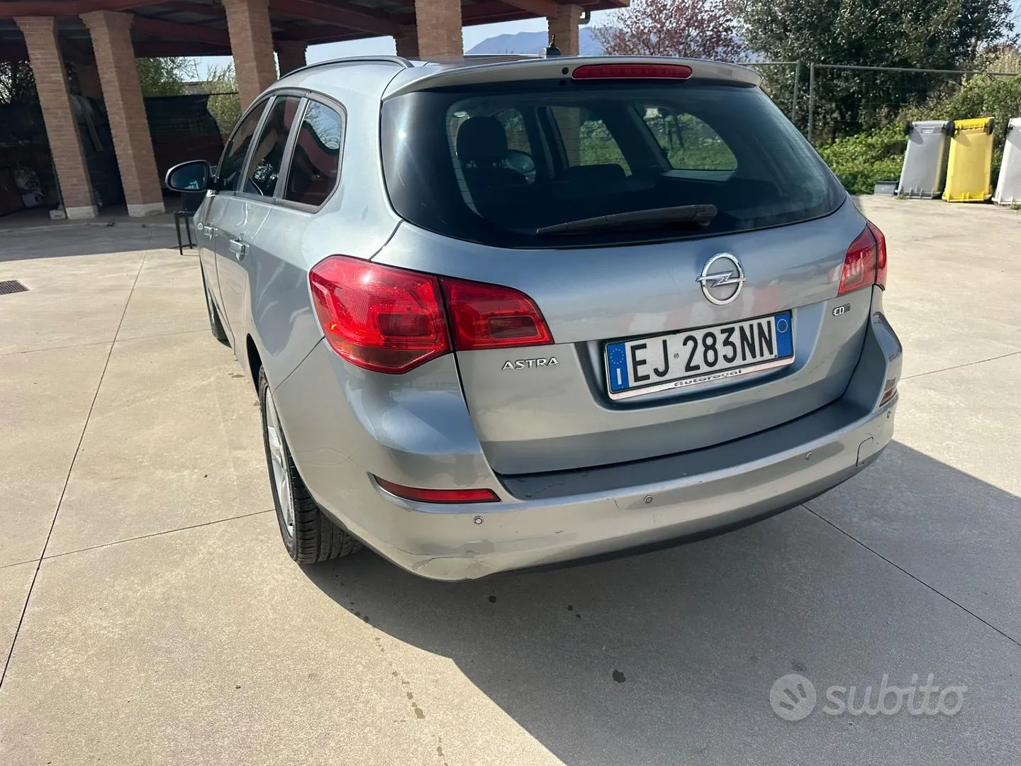 Opel Astra 2011 photo 4