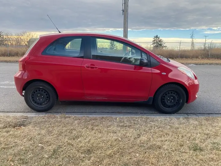 Toyota Yaris 2008 photo 2