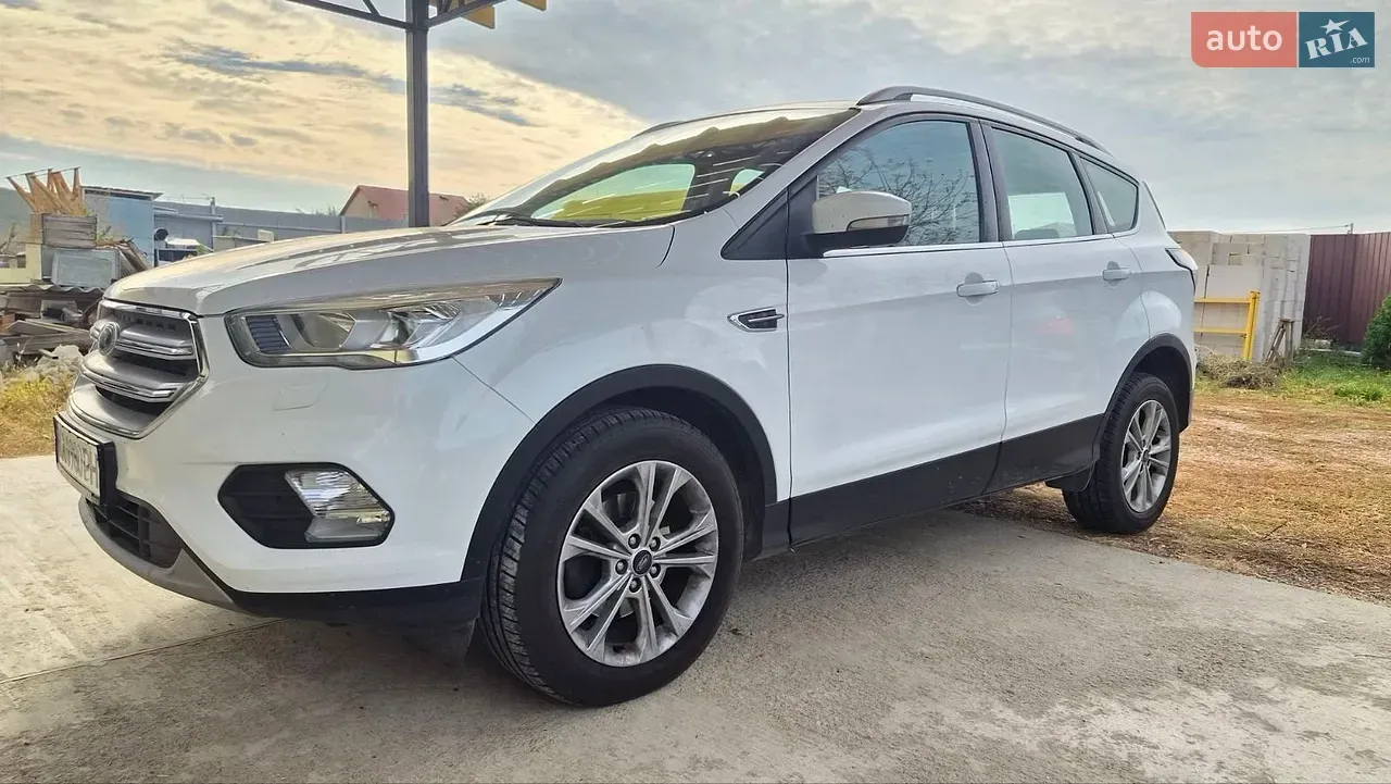 Ford Kuga 2019 photo 2