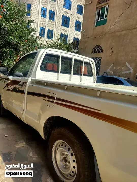 Toyota Hilux 2008 photo 2