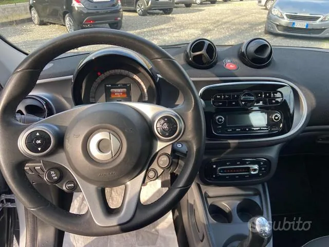 Smart Forfour 2016 photo 5