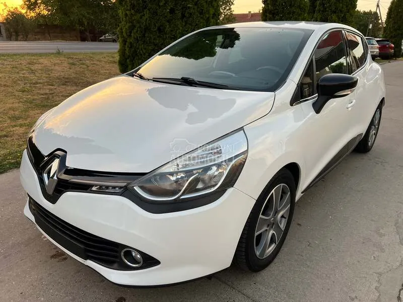 Renault Clio 2015 photo 2