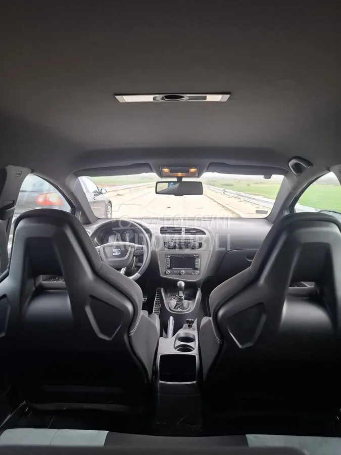 Seat Leon 2011 photo 4