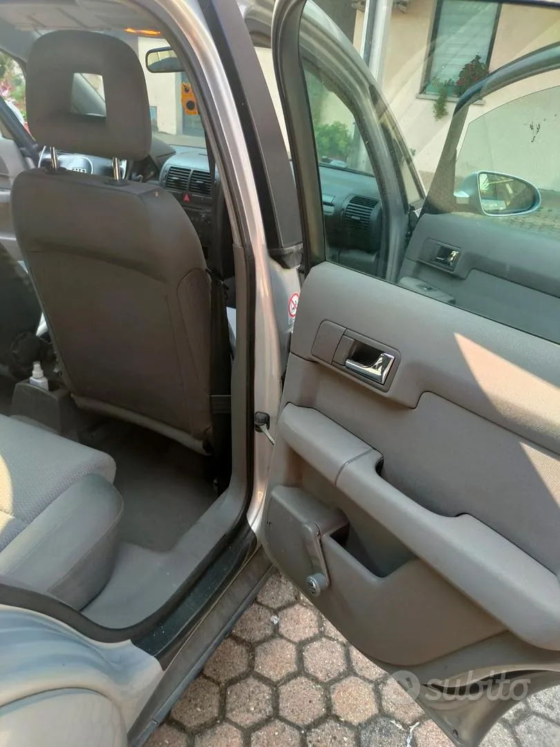 Audi A2 2001 photo 2