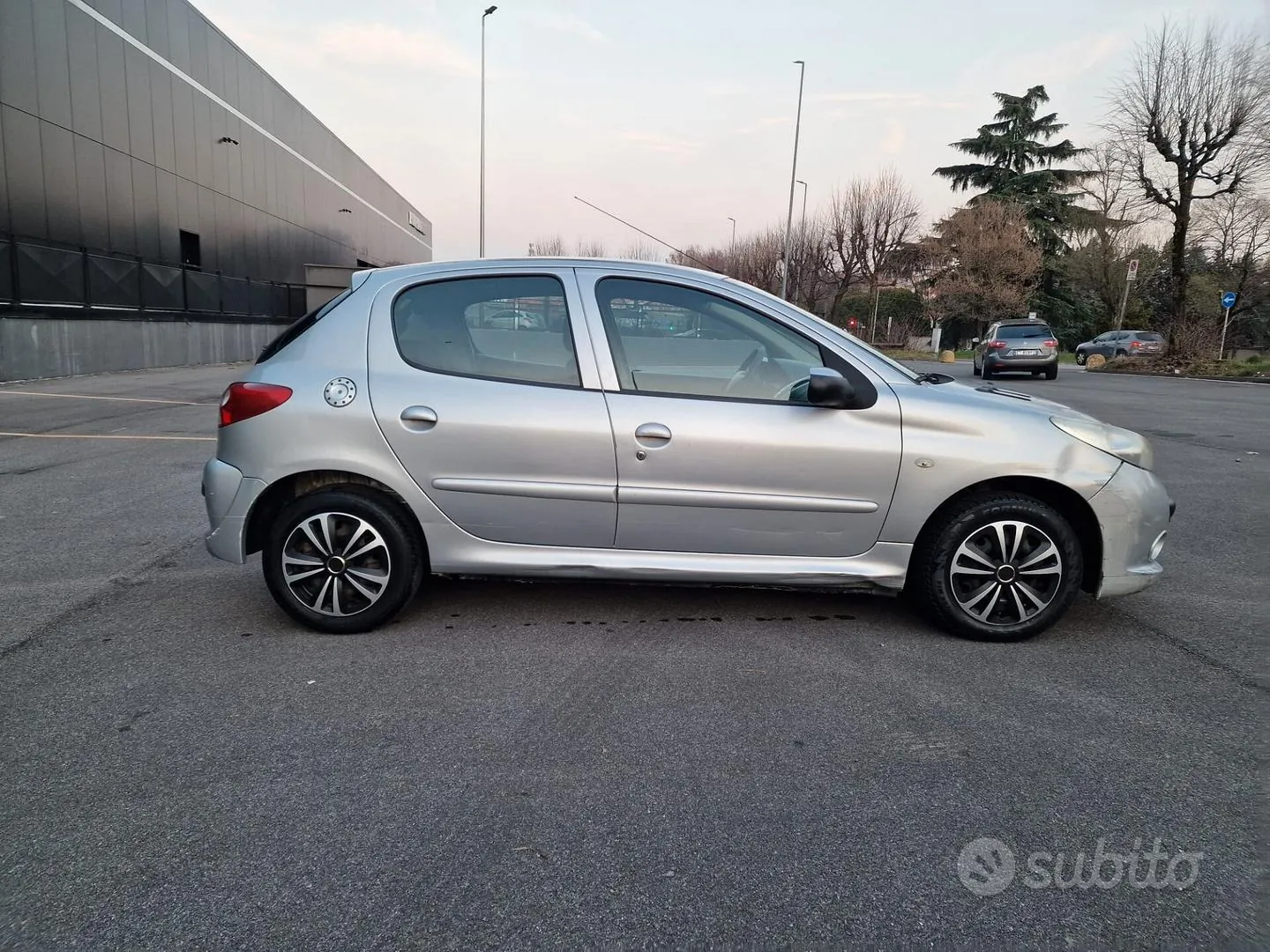Peugeot 206 2010 photo 4