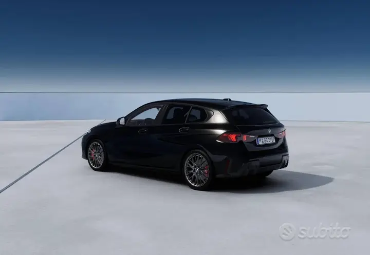 BMW 1 Series 2023 photo 2