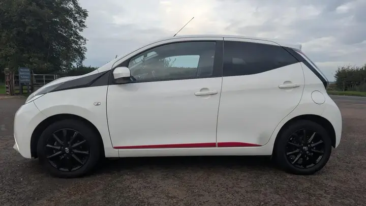 Toyota Aygo 2017 photo 4