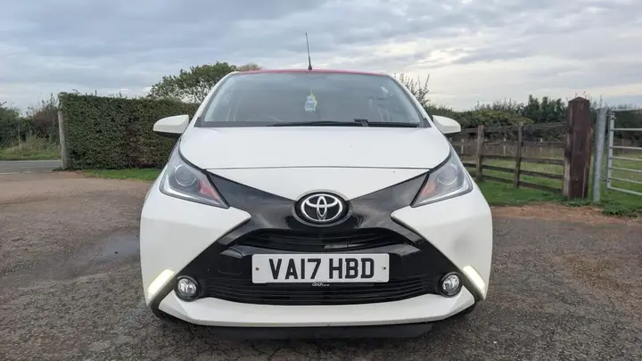 Toyota Aygo 2017 photo 2