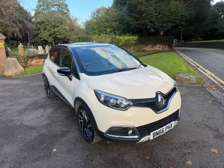 Renault Captur 2016 photo 2