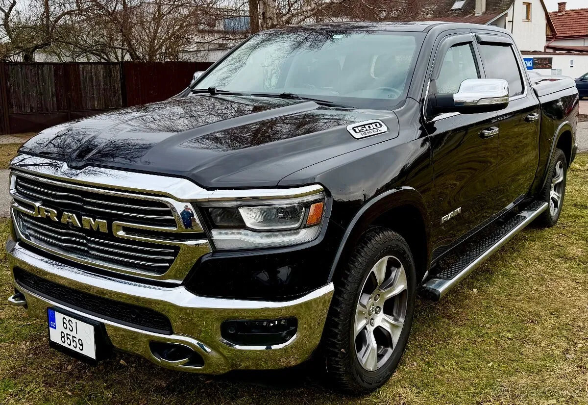 Dodge Ram Laramie photo 4