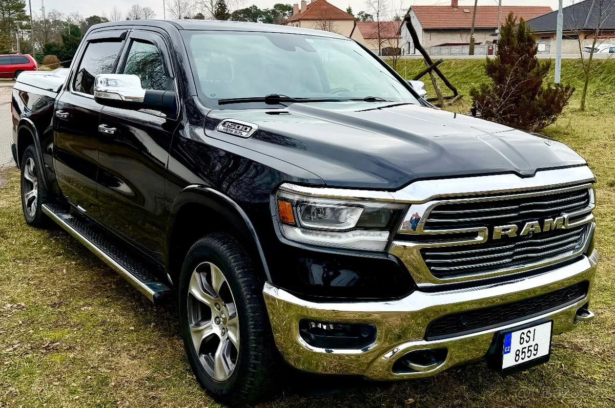 Dodge Ram Laramie photo 5