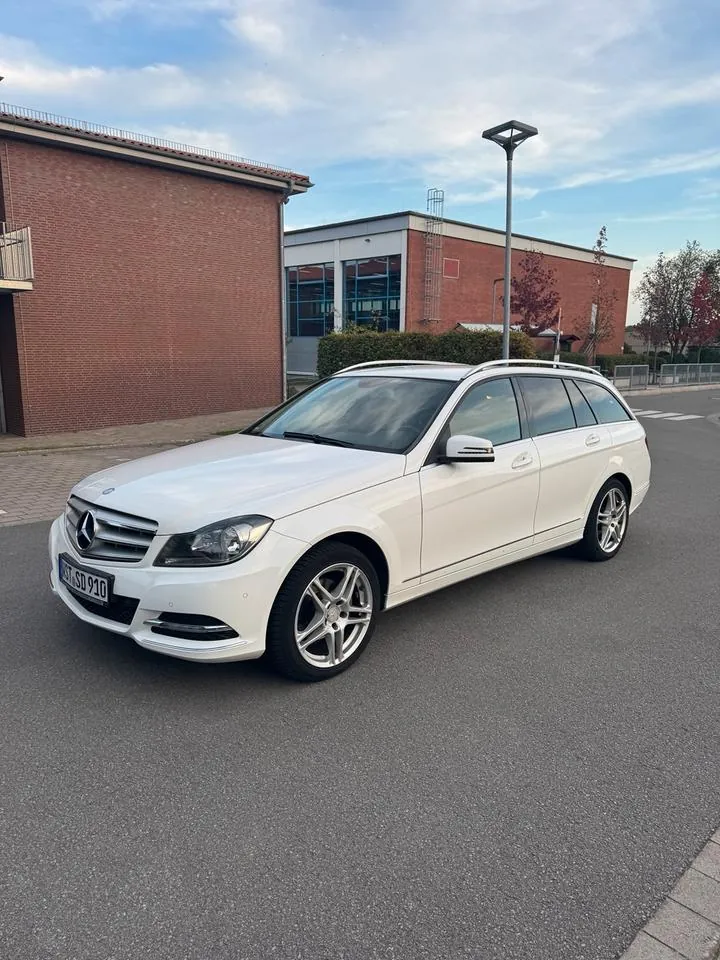 Mercedes-Benz C180