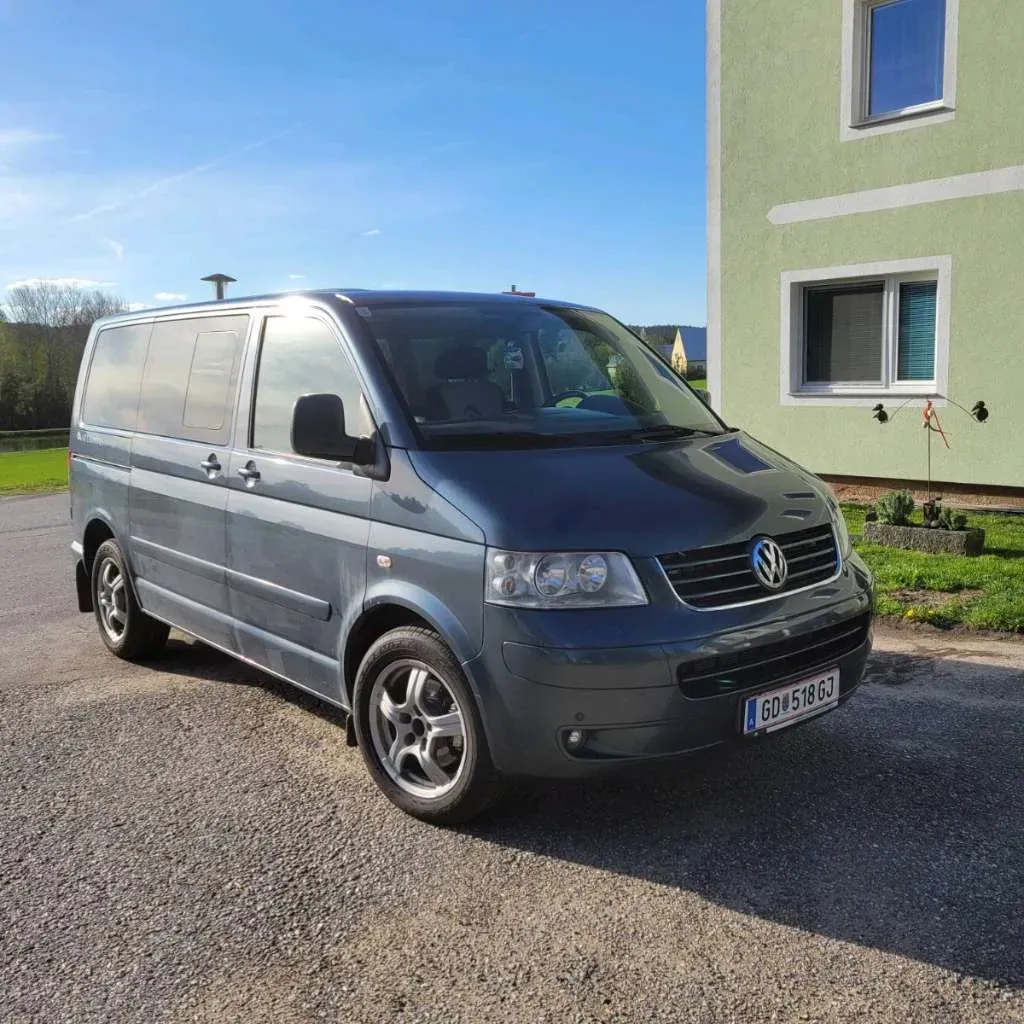 Volkswagen Multivan 2008 photo 3