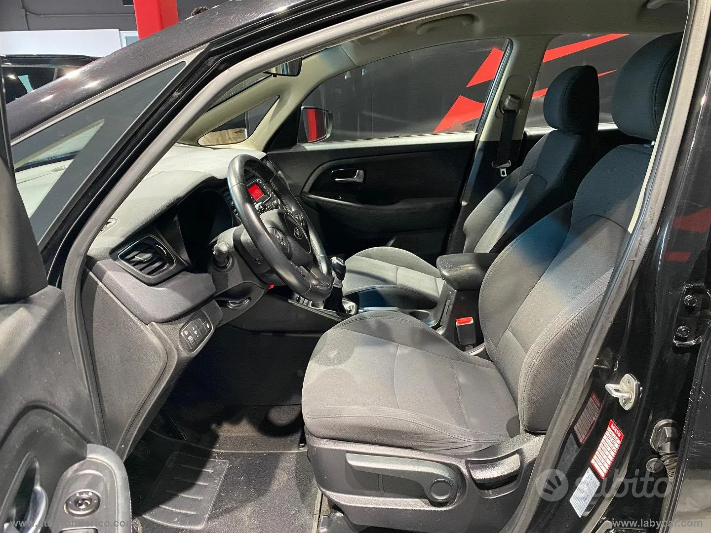 Kia Carens 2014 photo 4