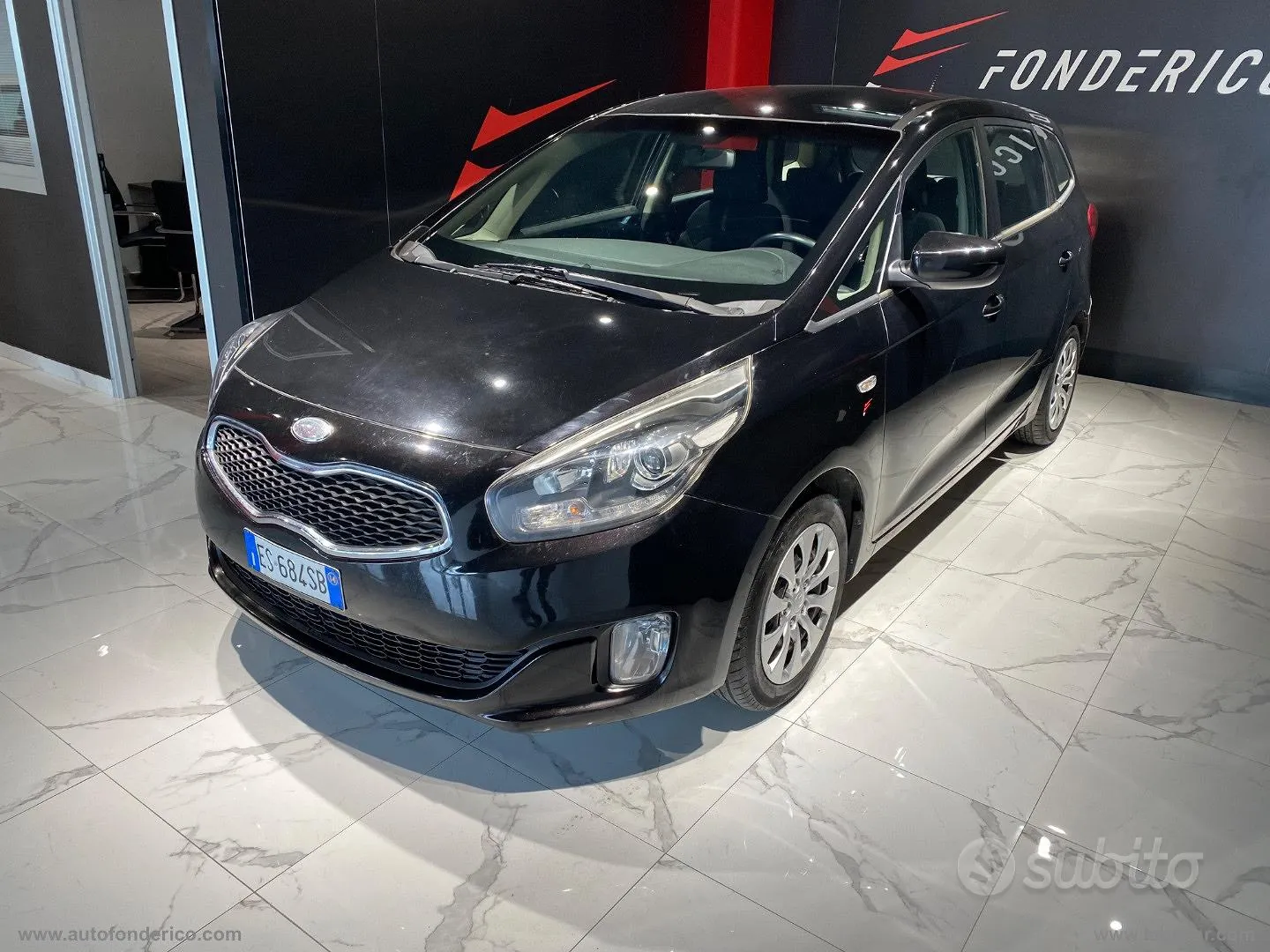 Kia Carens 2014 photo 2