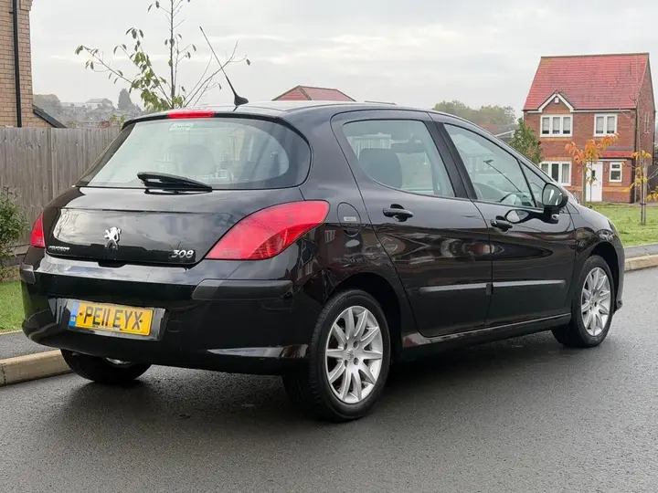 Peugeot 308 2011 photo 4