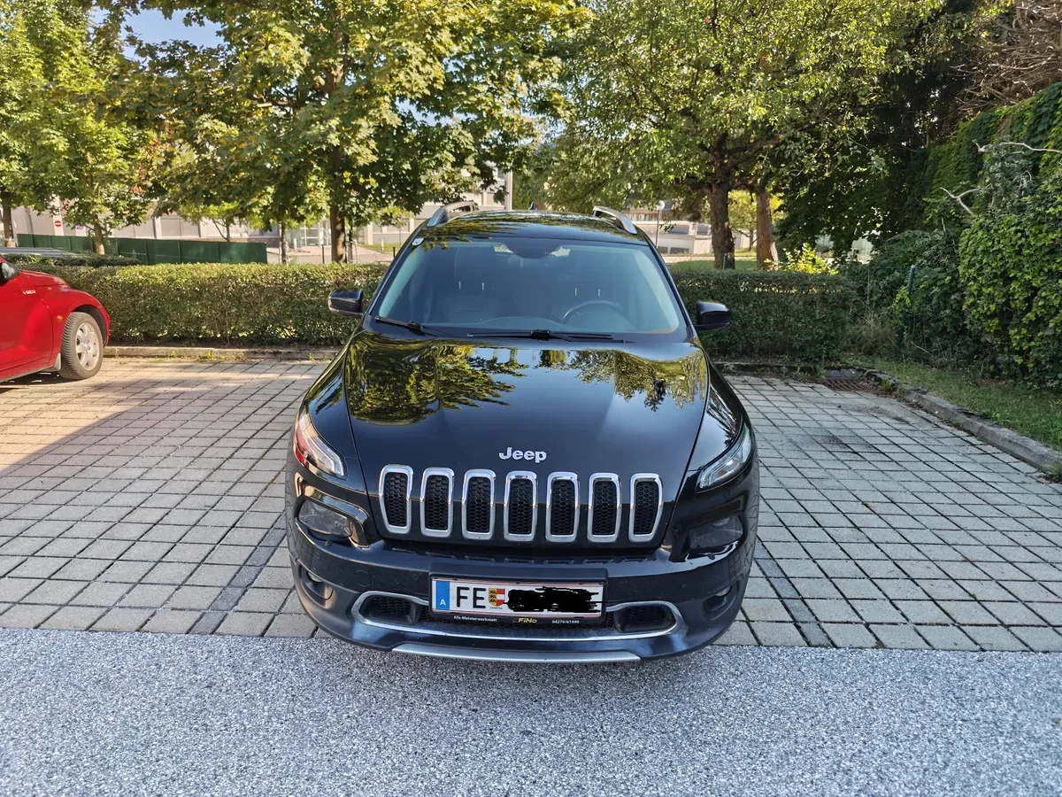 Jeep Cherokee 2018 photo 2