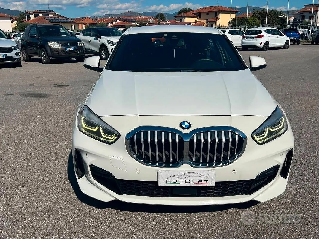 BMW 1 Series 2021 photo 2