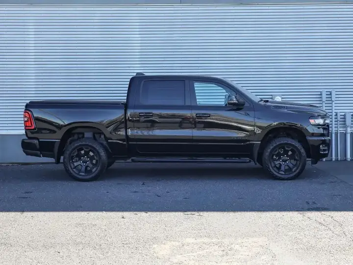 Ram 1500 2025 photo 2