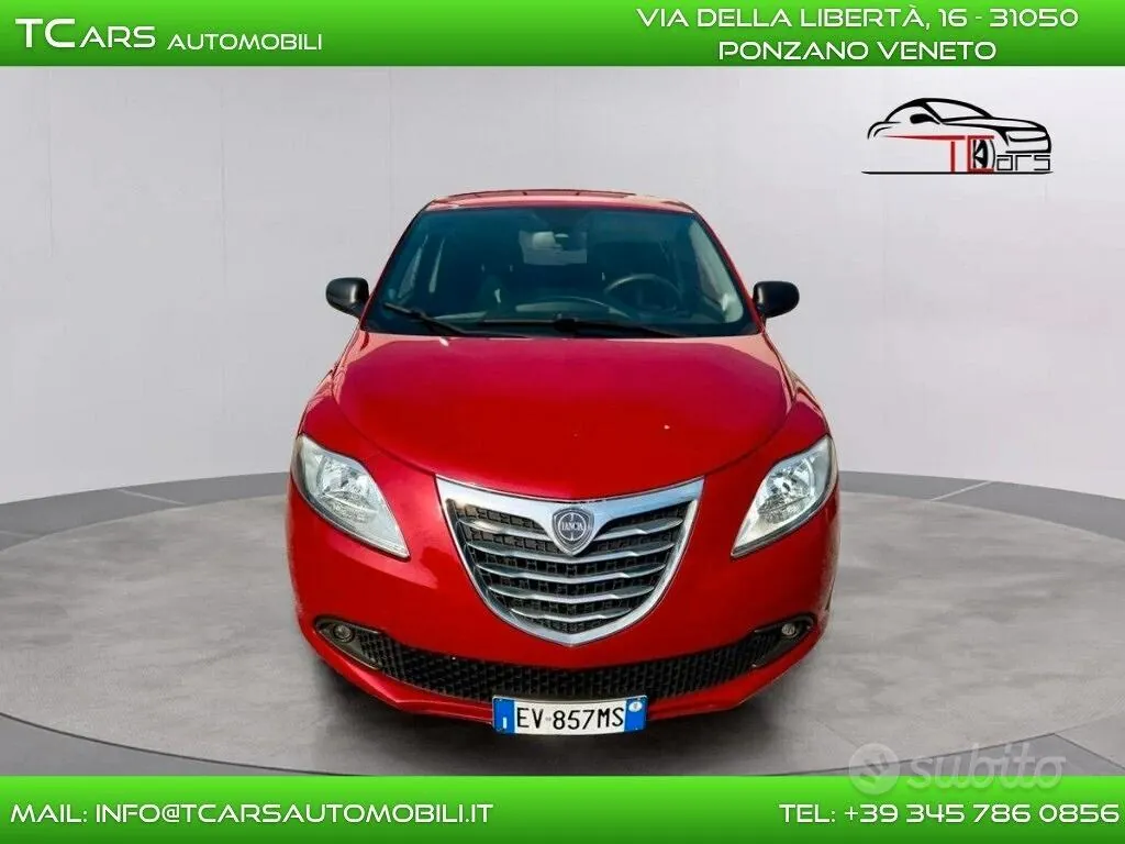 Lancia Ypsilon 2014 photo 2