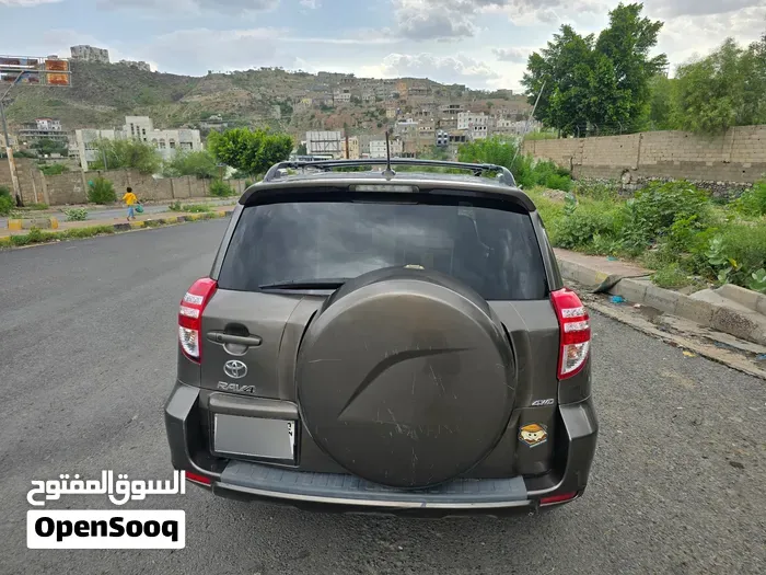 Toyota Rav4 2012 photo 4