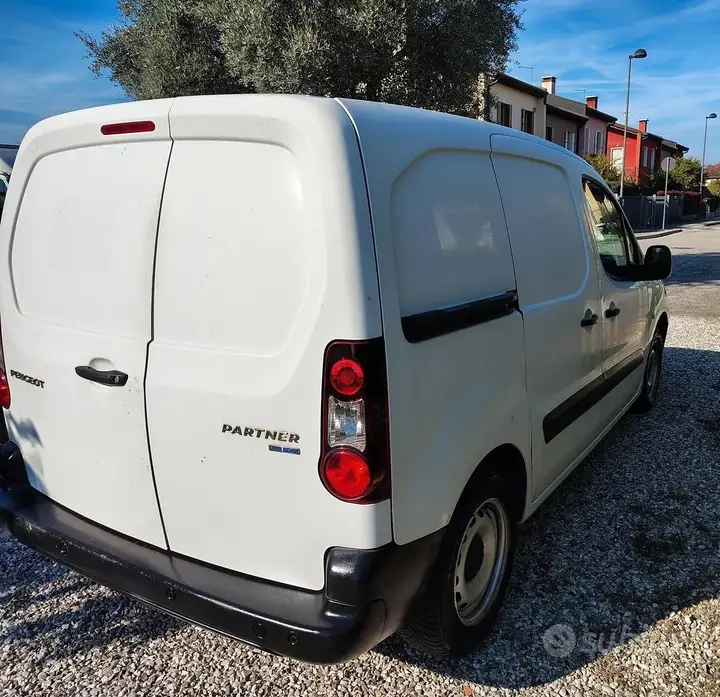Peugeot Partner 2016 photo 3
