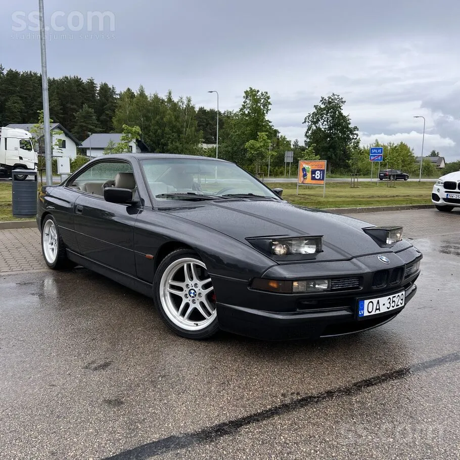 BMW 850