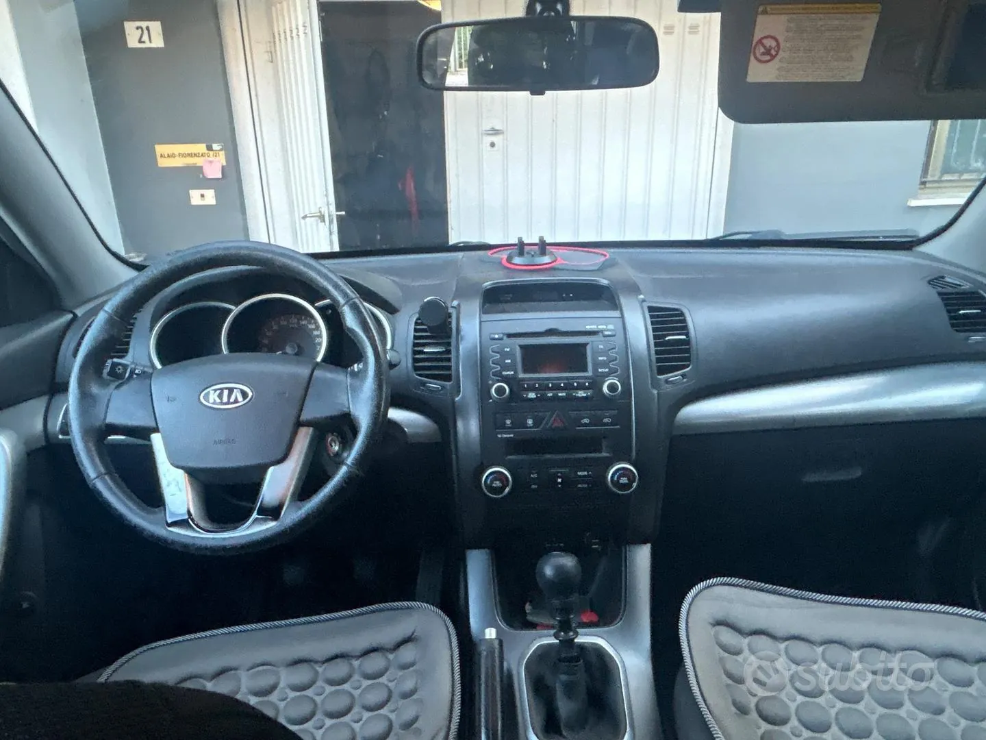 Kia Sorento 2010 photo 2