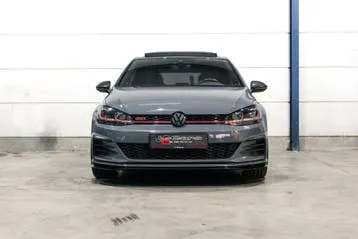 Volkswagen Golf 2019 photo 2