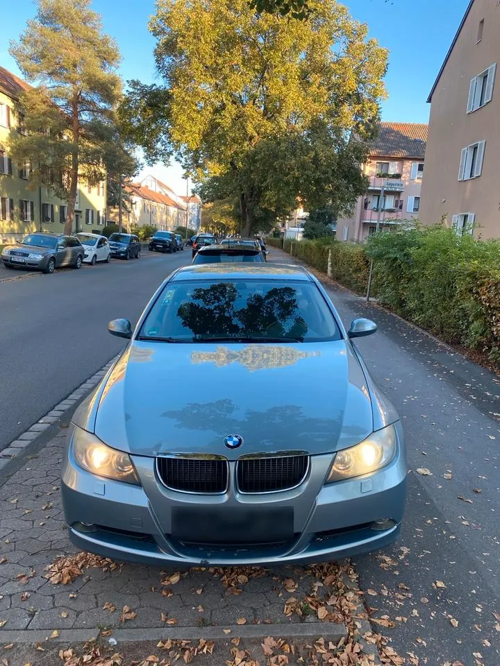 BMW 320I